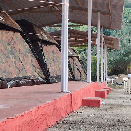 Dandeli Goldfinch Resort Buitenkant foto