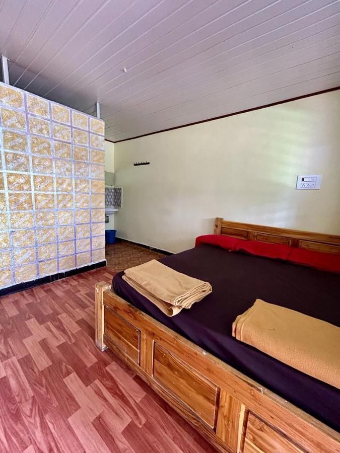 Dandeli Goldfinch Resort Buitenkant foto